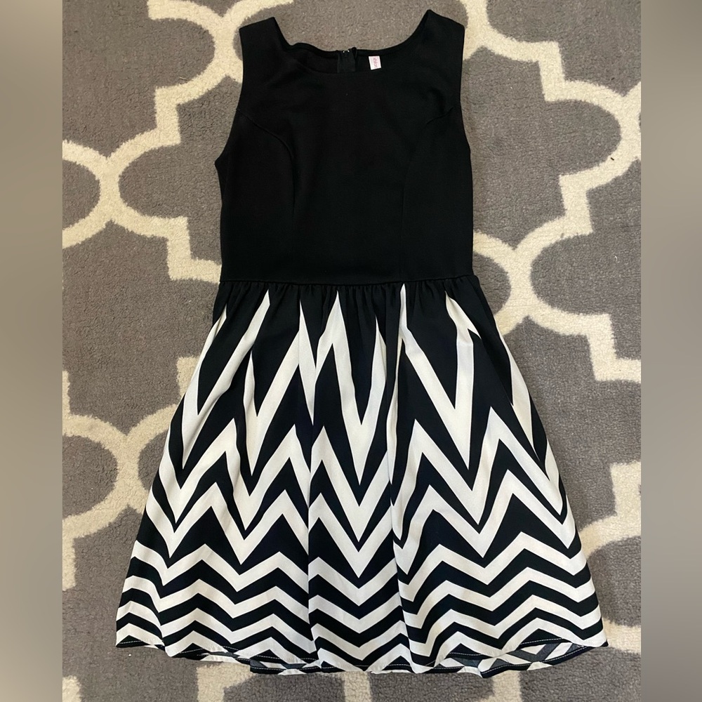 Xhilaration Fit & Flare Black & White Dress